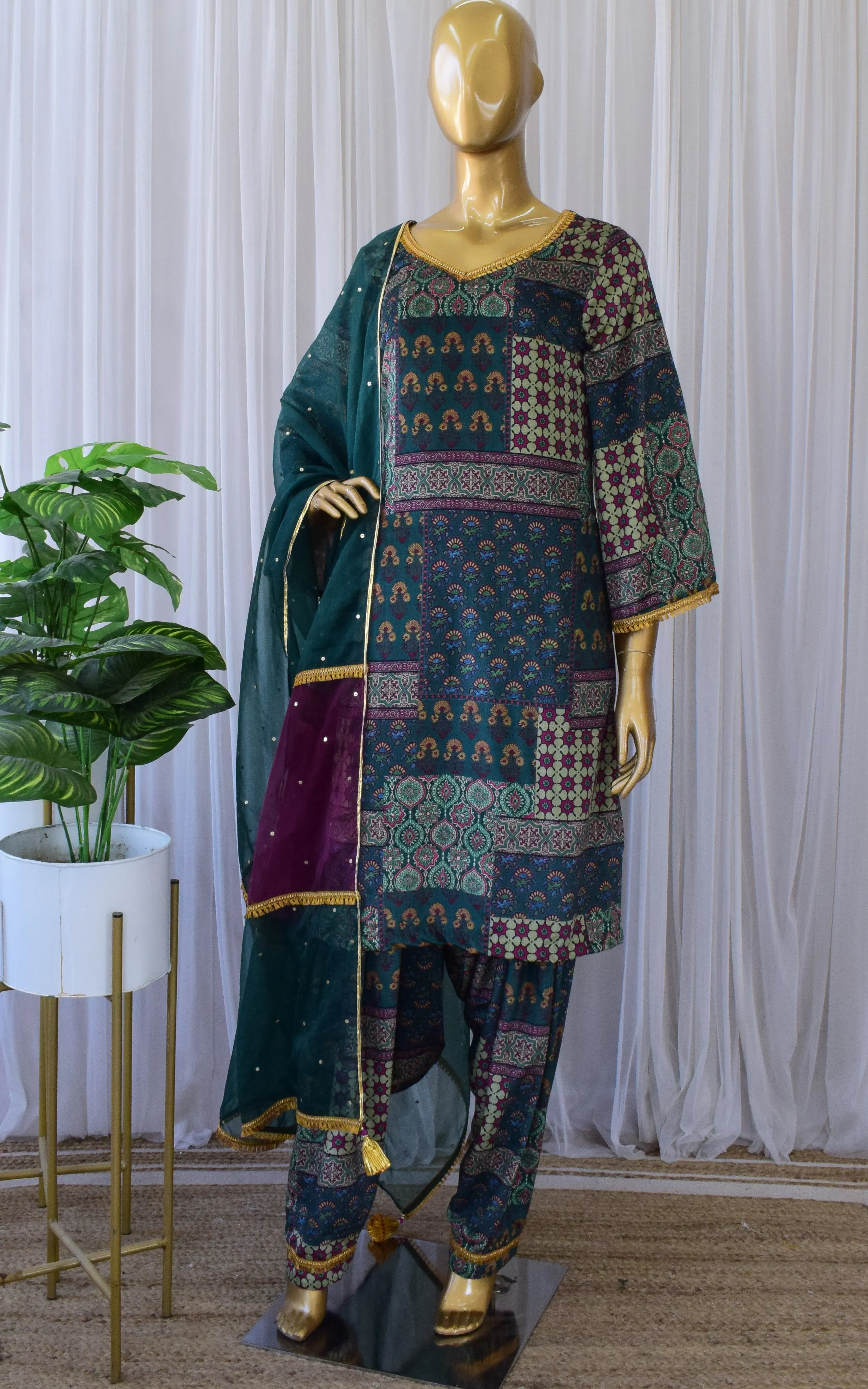 Emerald Green Printed Velvet Suit with Sequin Organza Dupatta