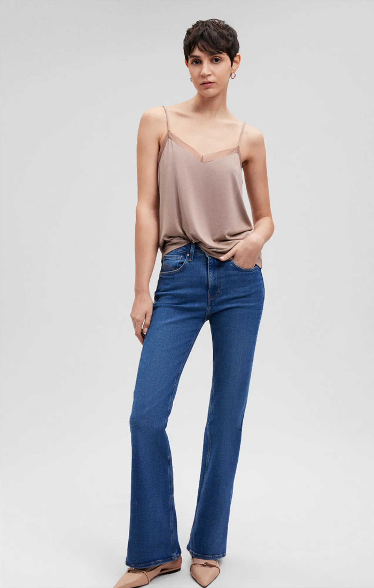 LACE TANK TOP IN FUNGI