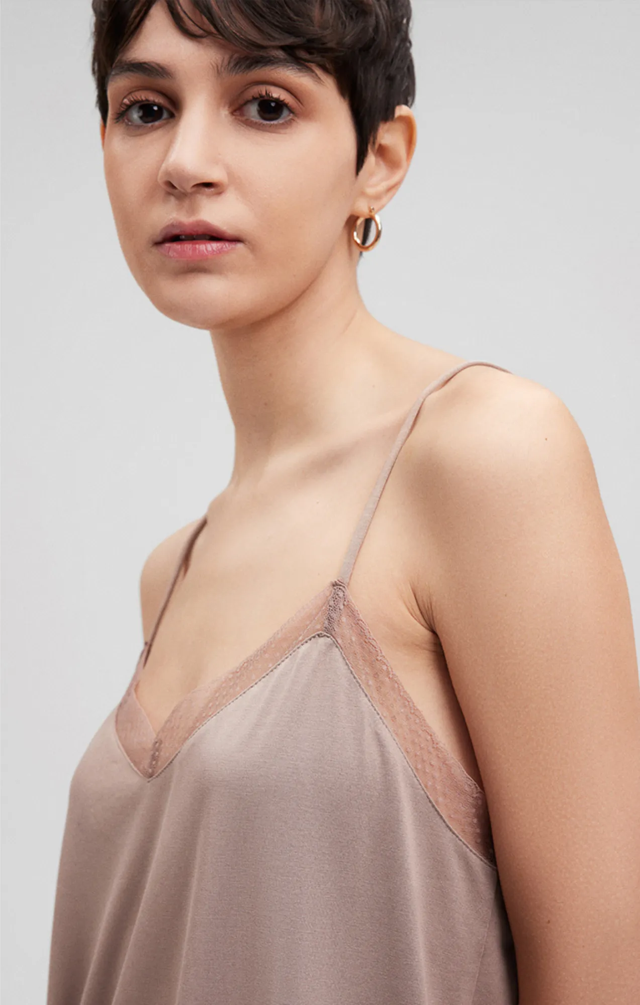 LACE TANK TOP IN FUNGI