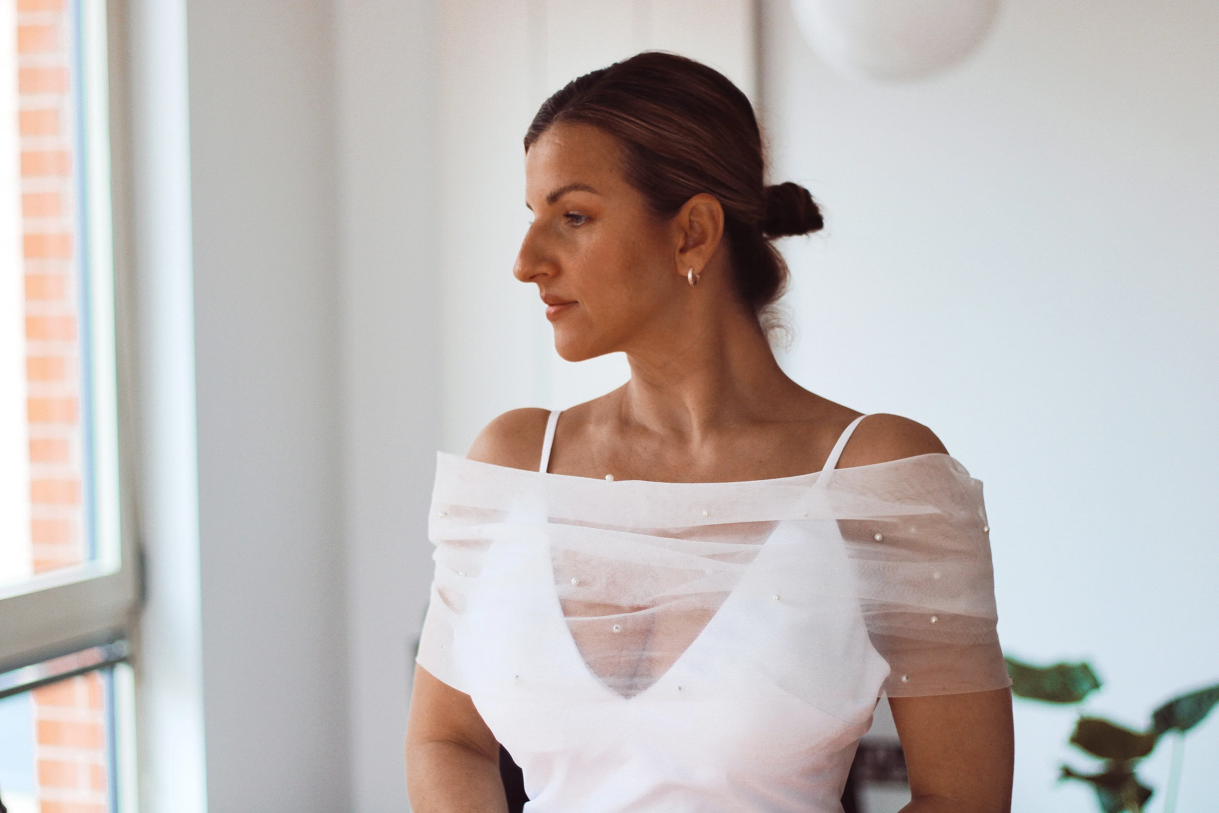 Off-the-shoulder pearl bridal shawl