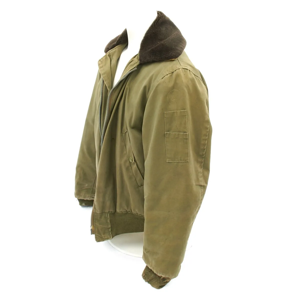 Original U.S. WWII B-29 Bomber Joltin Josie the Pacific Pioneer Painted B-15 Jacket and Navigator Case