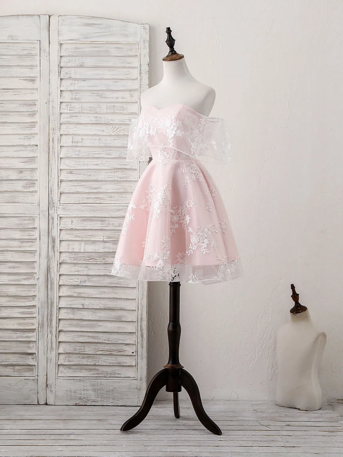 Pink Tulle Sweetheart Lace Short Prom Dress Pink Homecoming Dress