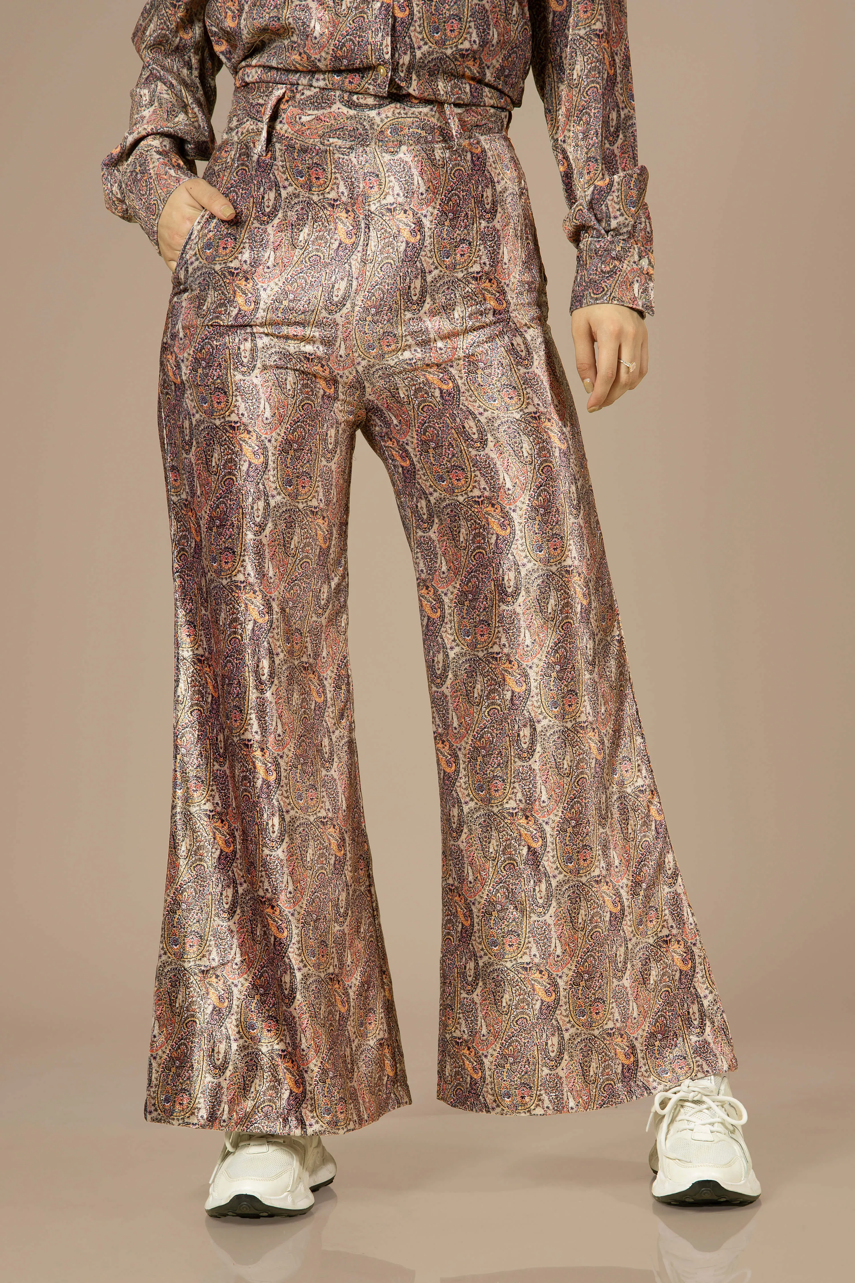 Seamless Paisley Printed Velvet Bottom Wear For Women