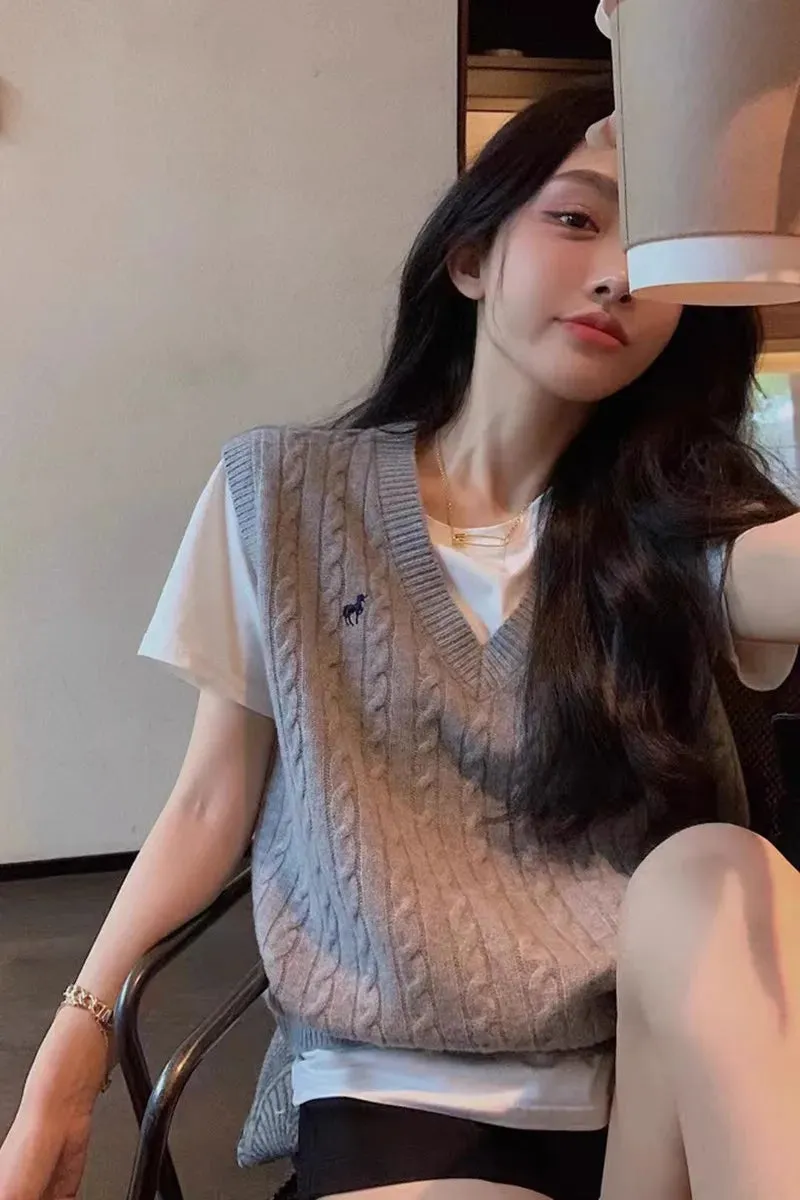 xakxx xakxx-High end fashion pony embroidered cashmere knitted vest pullover tank top for women's autumn and winter V-neck sweater camisole